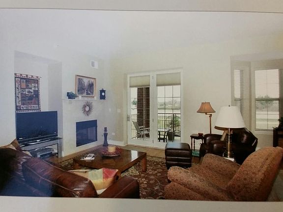 5th image of 2700 Summit Dr