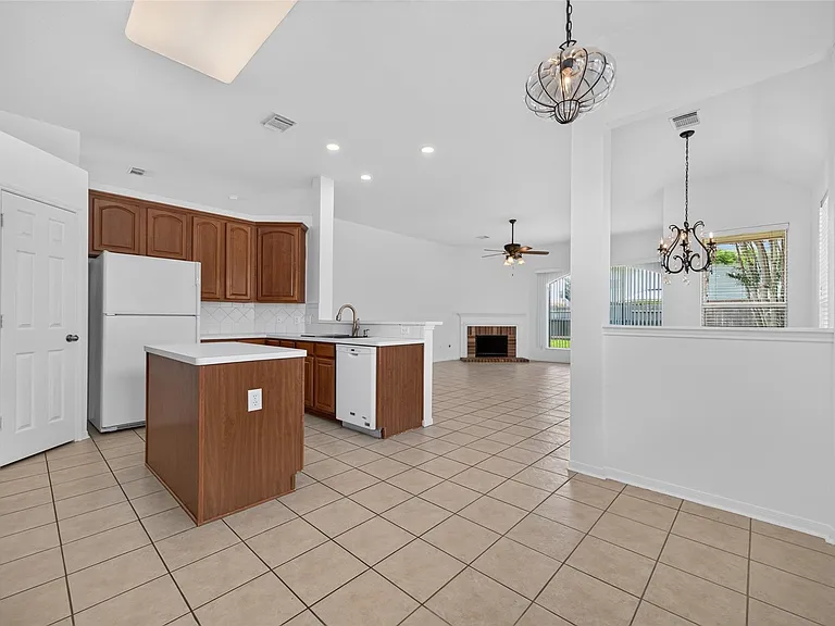 9534 Hanging Moss Trl — Photo 16