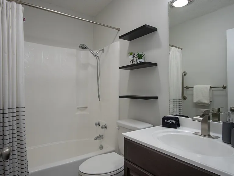 28 Bass Lake Dr — Photo 12