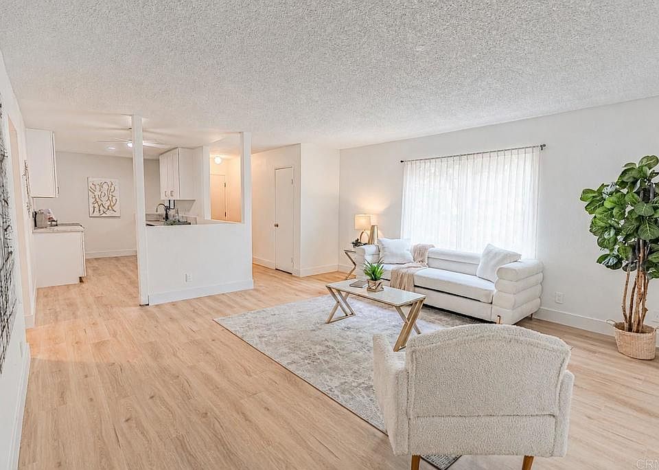 1st image of 634 8th St APT 8