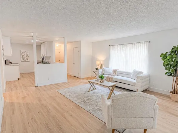 634 8th St APT 8, Imperial Beach, CA 91932