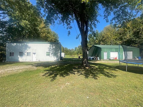 3rd image of 277 County Road 306