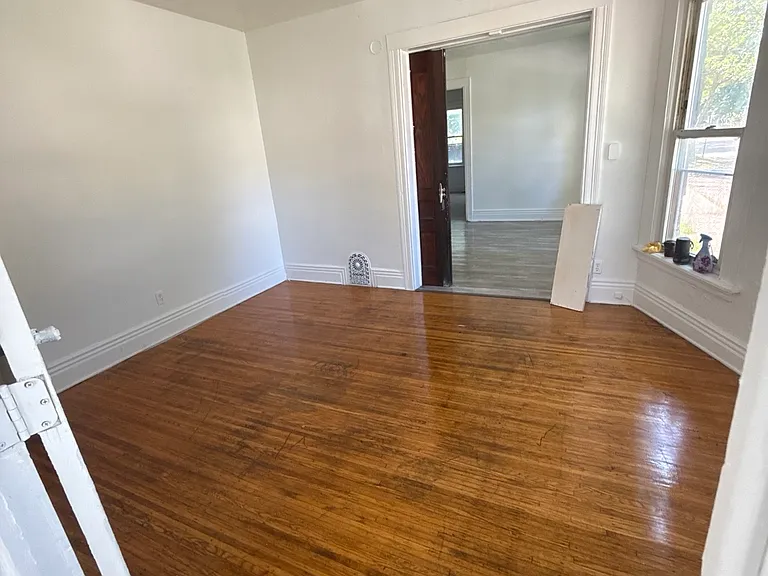 445 Lexington Ave #1 — Photo 4