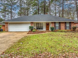 622 Twin Harbor Pl, Madison, MS 39110