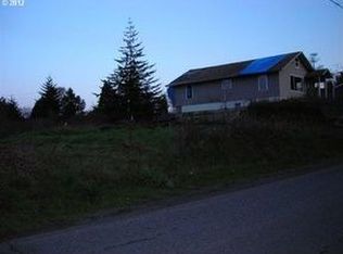 63759 Mullen Rd, Coos Bay, OR 97420