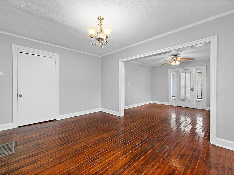3126 McGee St — Photo 17