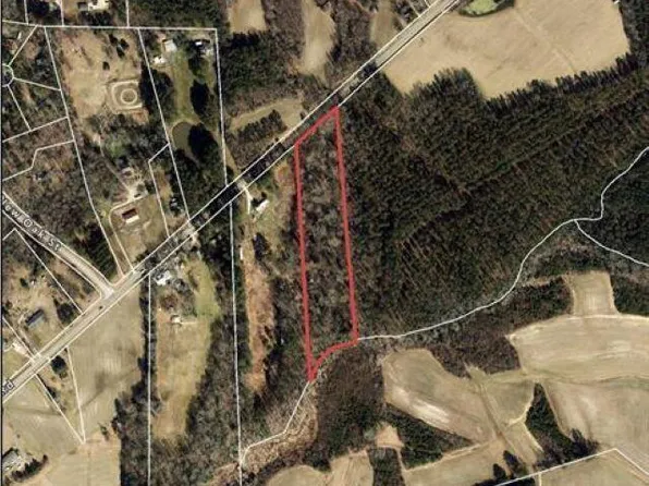 8024 Halifax Rd, Youngsville, NC 27596