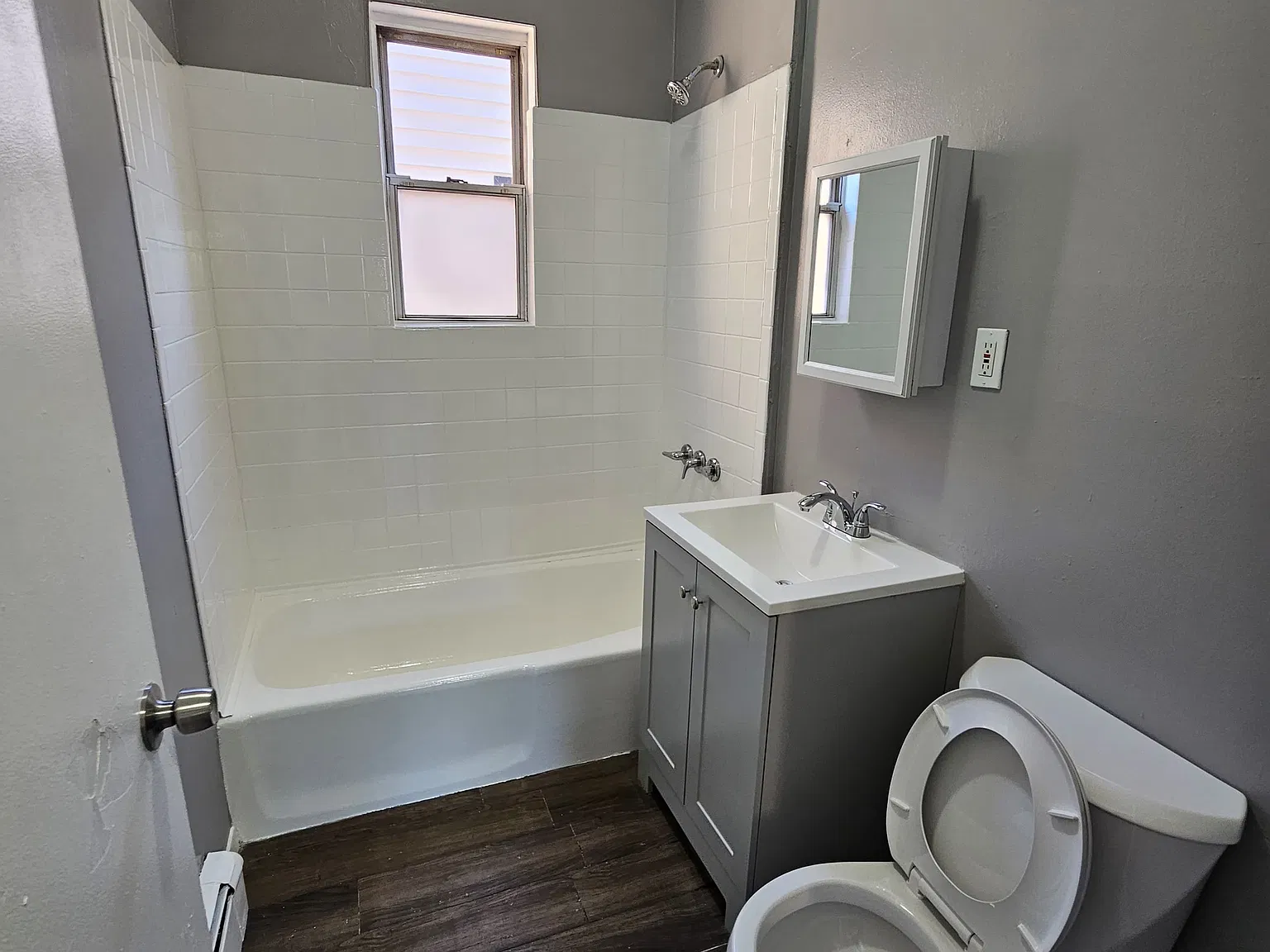 2 bed, $1,650 — Photo 3
