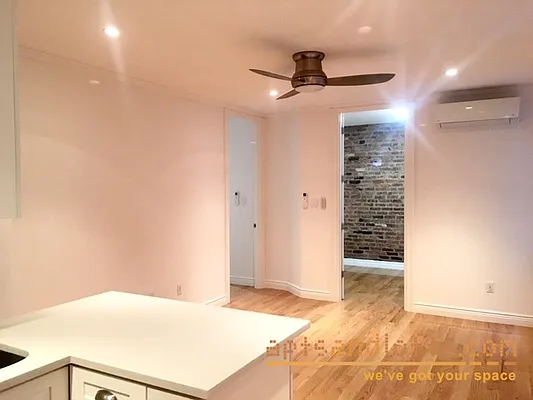 Rented by aptsandlofts.com | media 14