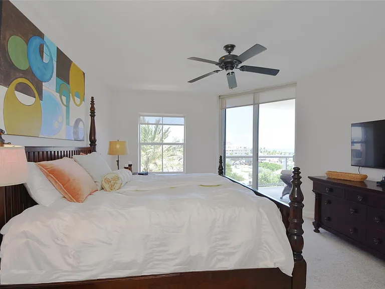 2051 SE 3rd St #509 — Photo 40