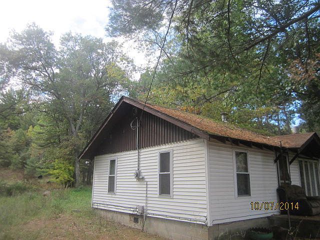 2nd image of 409 E 12th St