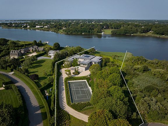 2nd image of 140 Hayground Cove Rd