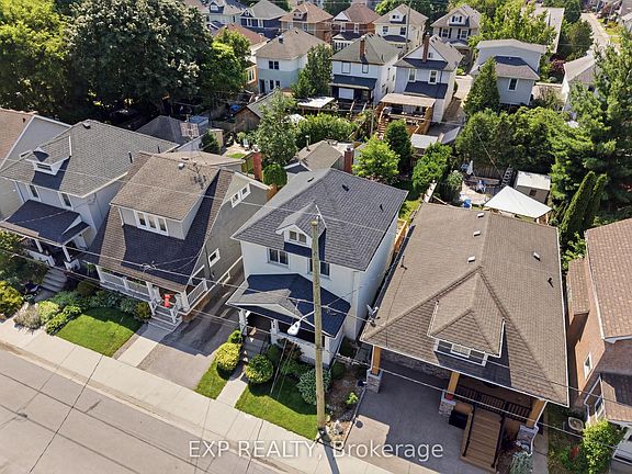5th image of 26 Lowell Ave