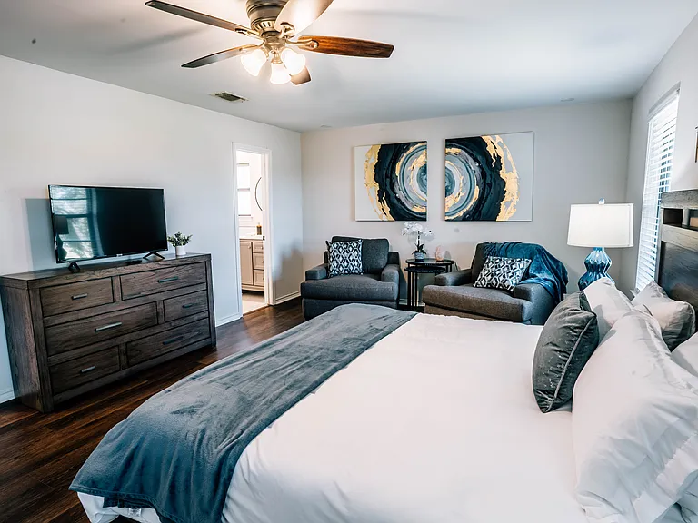 6309 Riviera Dr — Photo 12