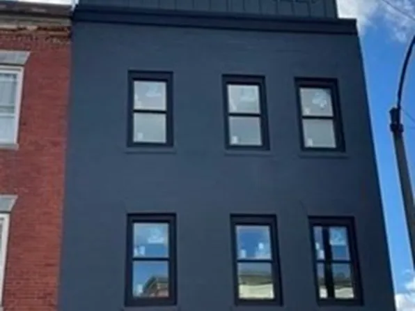 169 Maverick St #2, Boston, MA 02128