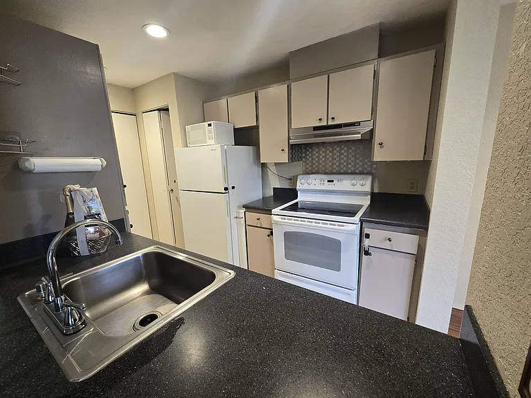 830 Kirkland Way #304 — Photo 11