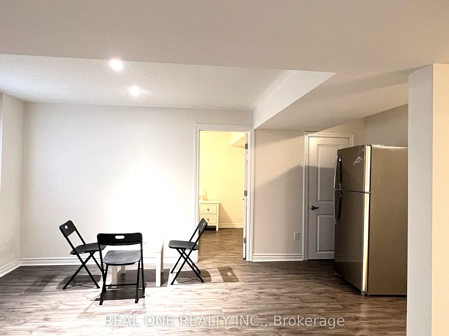2 bed, $1,800 — Photo 3