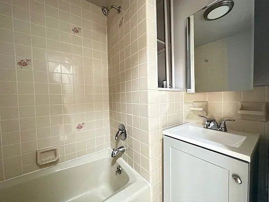 Rented by Dream Space Realty | media 24