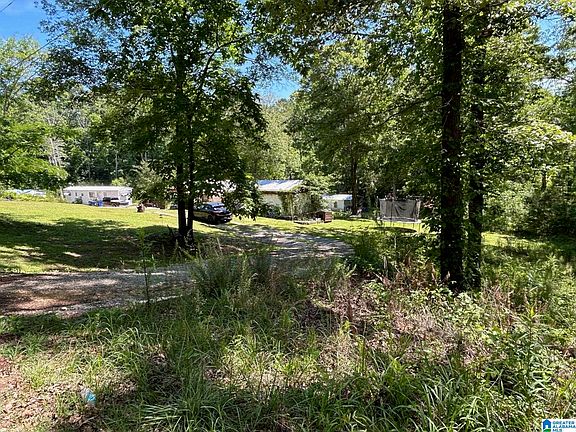 2nd image of 385 Cobb Rd #1