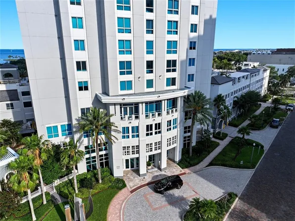 400 Beach Dr NE Unit 401, Saint Petersburg, FL 33701