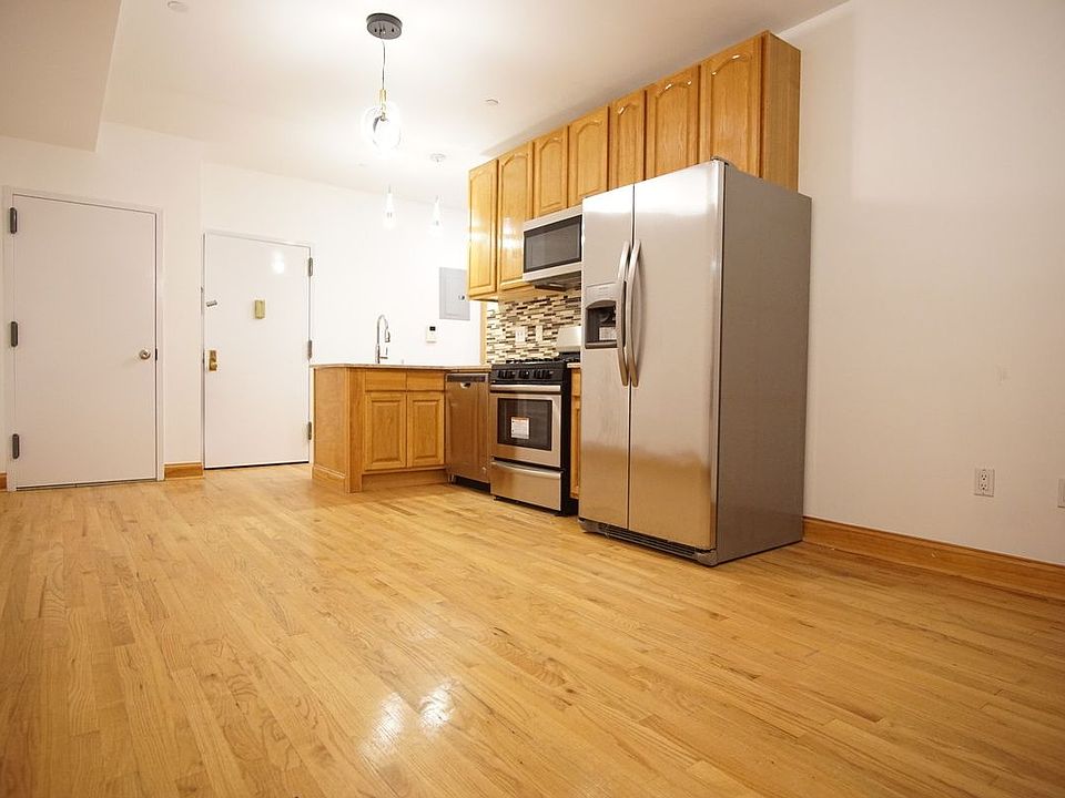 1st image of 187 18th St #2E