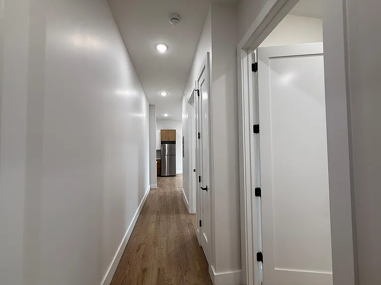 40 Lembeck Ave #33E — Photo 9