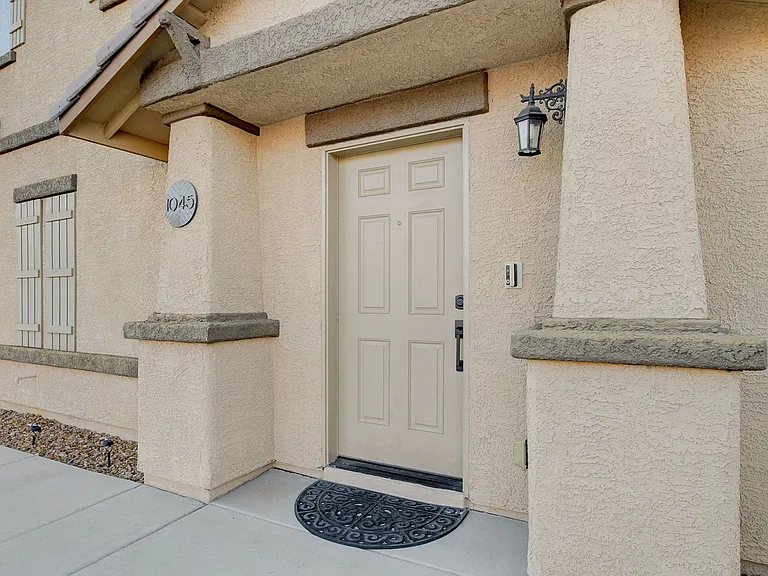 1045 Spotted Saddle St — Photo 4