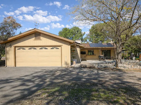 30451 Horseshoe Dr, Coarsegold, CA 93614