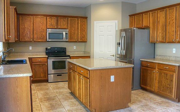 4th image of 41247 N Iron Horse Way
