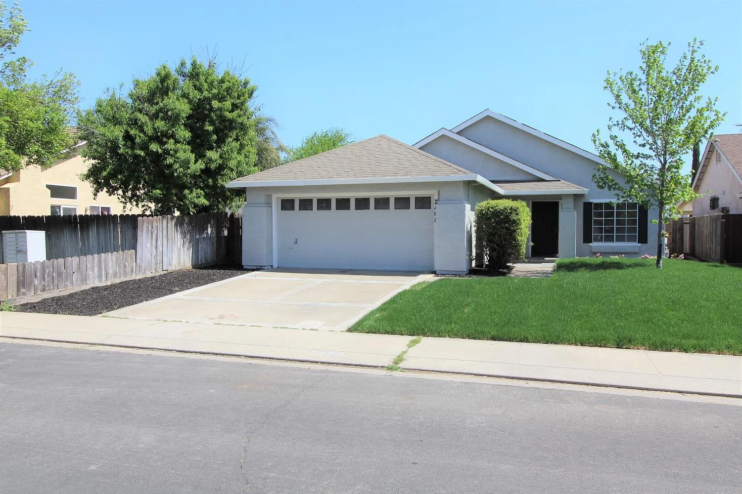 2408 Park Brae Way photo 1