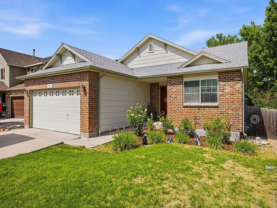 1st image of 2293 Dogwood Dr