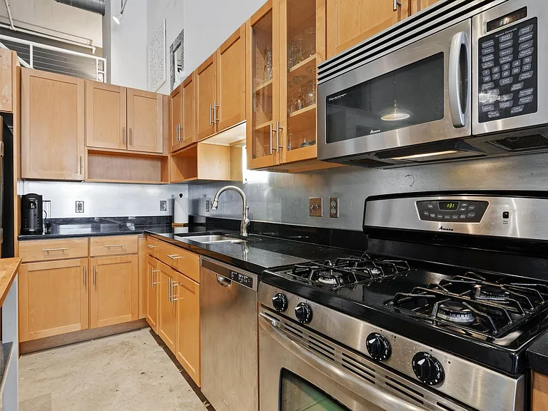250 Park Ave #712 — Photo 8