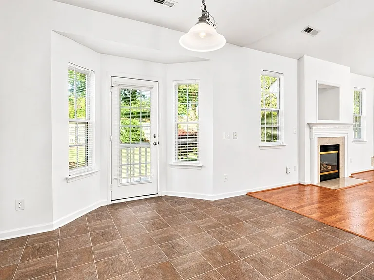 10922 Sedgemoor Ln — Photo 16