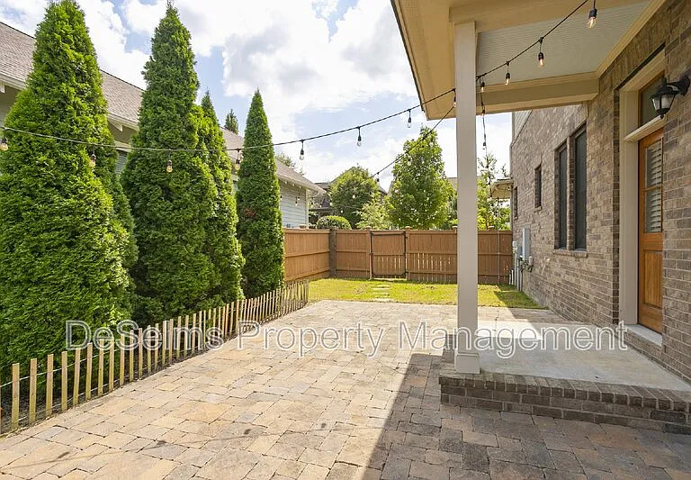 3866 Somers Ln — Photo 38