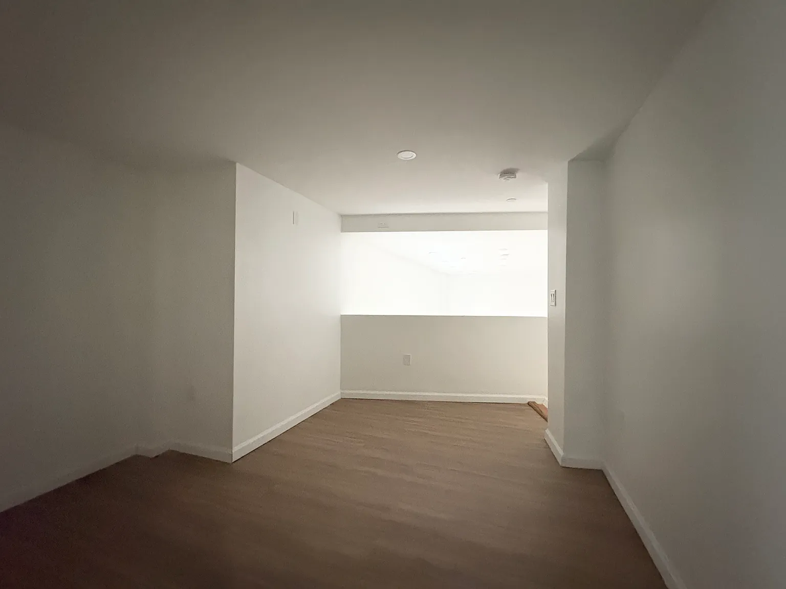 2 bed, 800 sqft, $3,100 — Photo 3