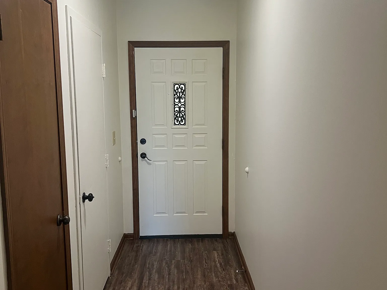 2 bed, 1.5 bath, 1500 sqft, $1,250 — Photo 2