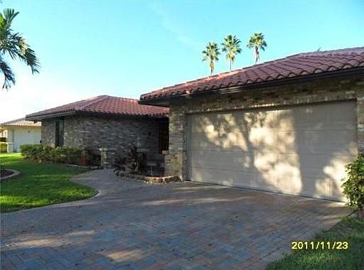 3rd image of 9121 NW 14th St