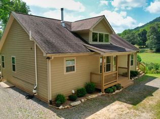 215 Kirby Ln, Murphy, NC 28906