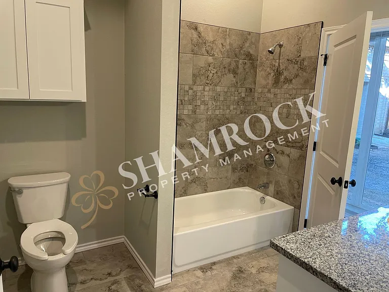 701 N New Rd #102 — Photo 15
