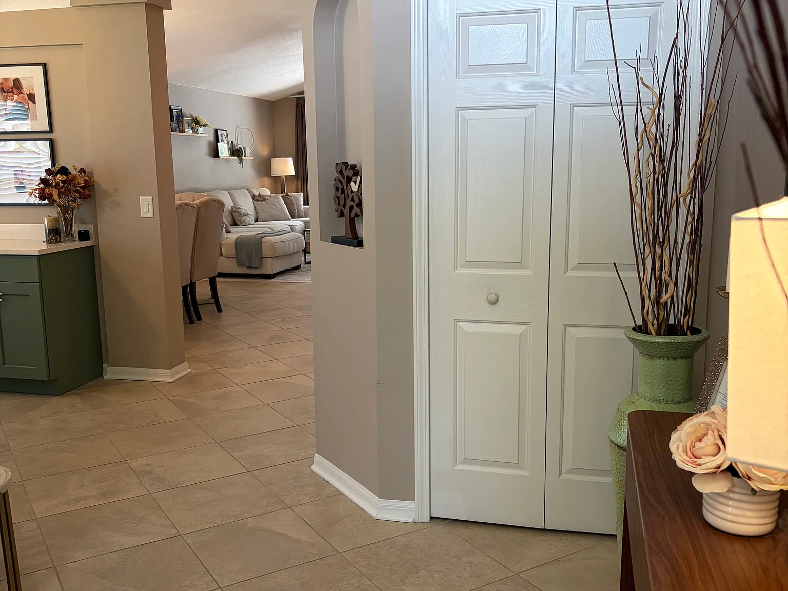 4 bed, 1951 sqft, $3,500 — Photo 3