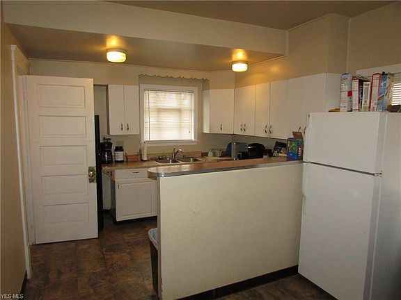 5th image of 651 Kling St