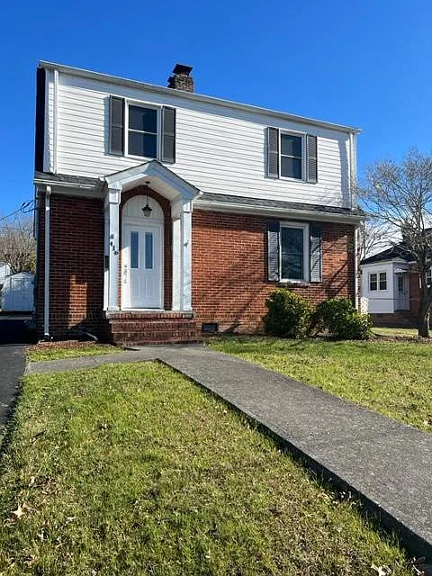 3 bed, 1620 sqft, $1,900 — Photo 2