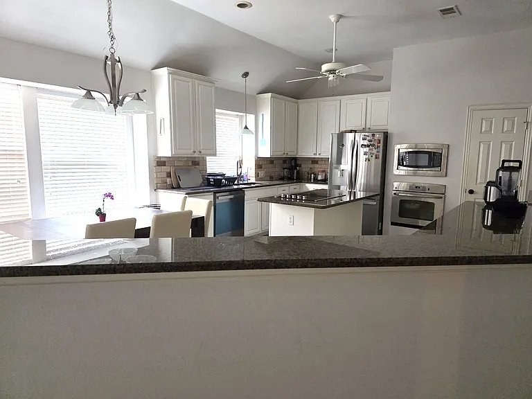 9301 Preston Trl — Photo 6