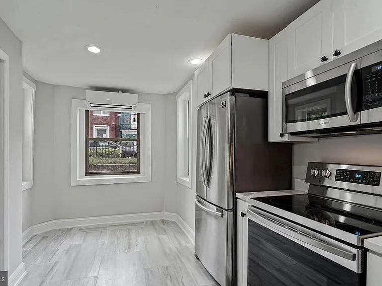 1201 4th St NW #B — Photo 9