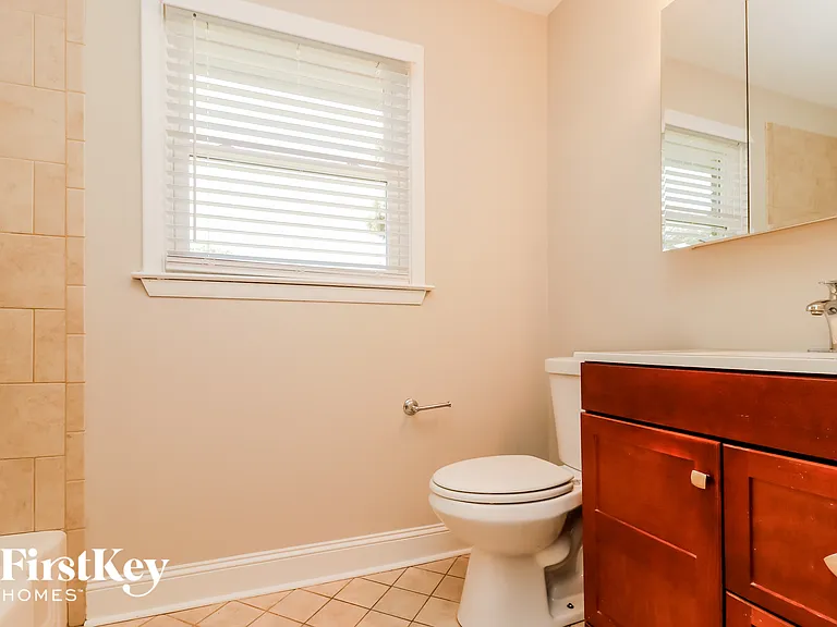 1448 Manor Blvd — Photo 14