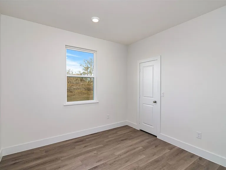 2722 Eastridge Blvd — Photo 18