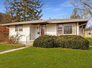 215 N 12th St, Adel, IA 50003