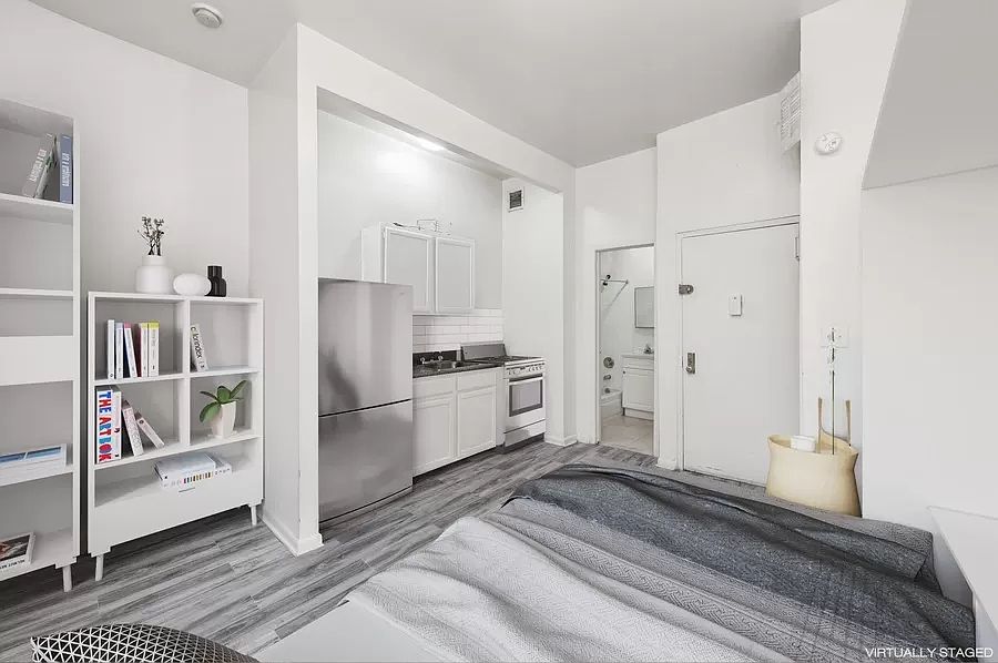 1st image of 424 E 115th St APT 4A