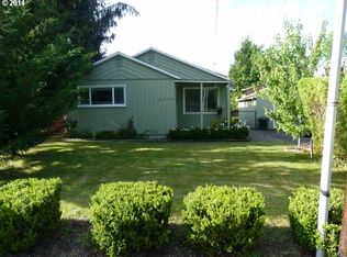 2734 NE Douglas Ave, Roseburg, OR 97470