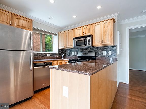 5th image of 416 S Veitch St APT 101